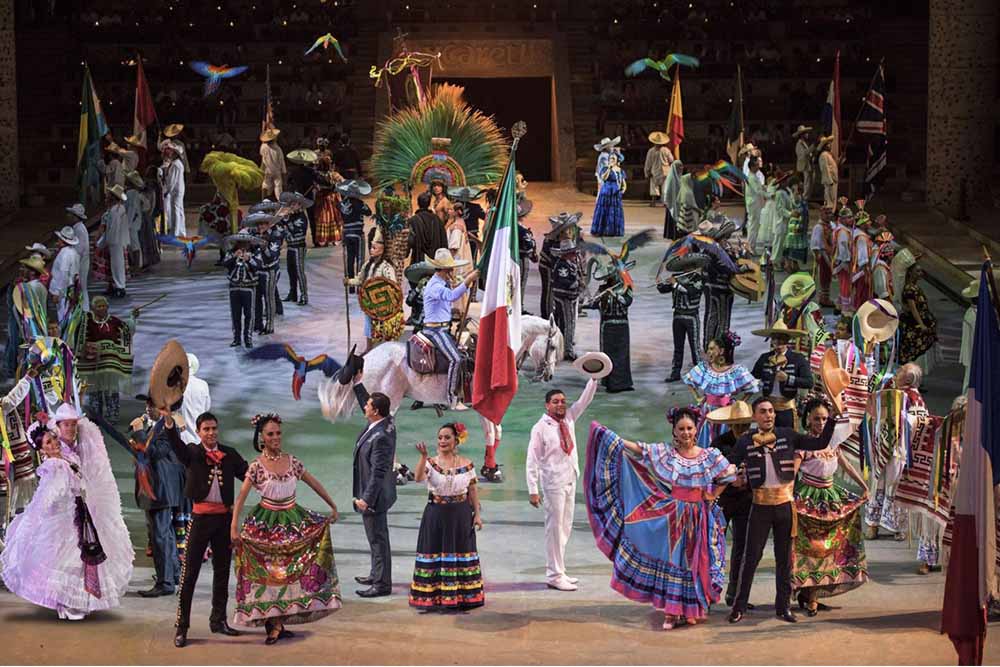 Celebra el amor por México con el show Xcaret México Espectacular