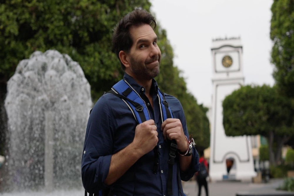 El actor Arap Bethke promociona Guanajuato a través de una serie de TV