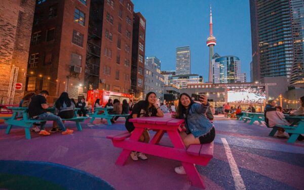 Festivales, rooftops y patios que son imperdibles este verano en Toronto
