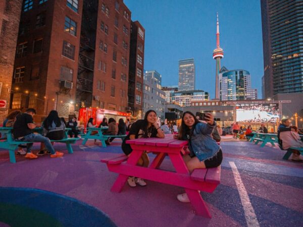 Festivales, rooftops y patios que son imperdibles este verano en Toronto