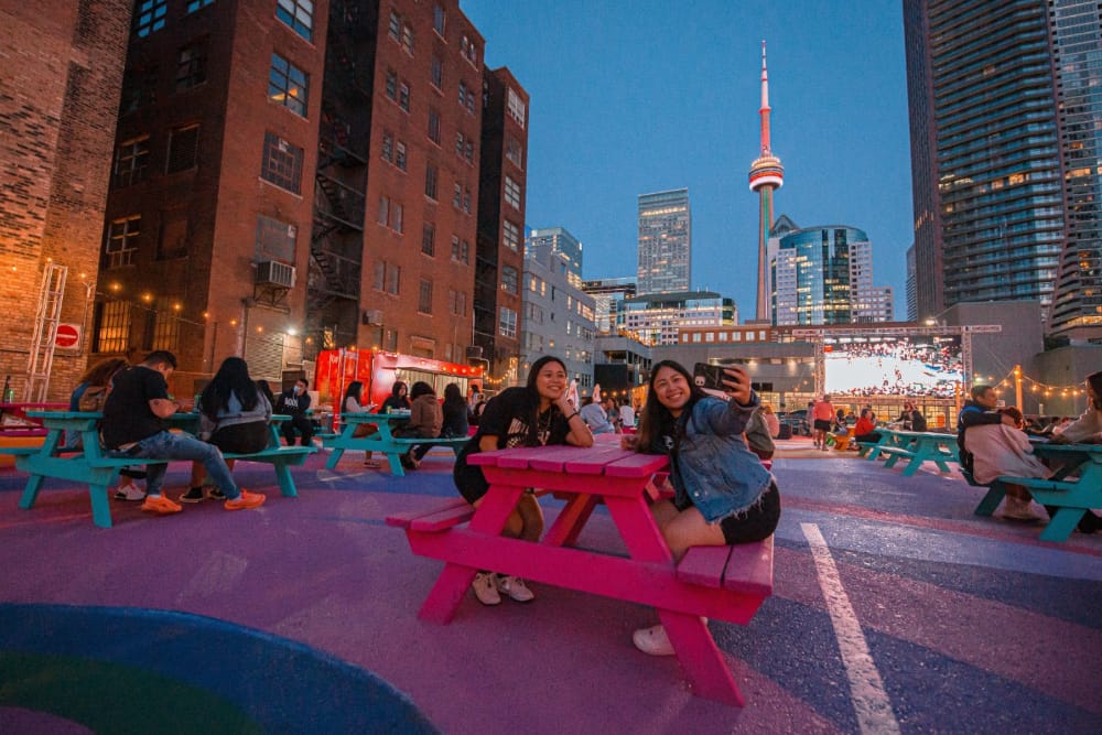 Festivales, rooftops y patios que son imperdibles este verano en Toronto