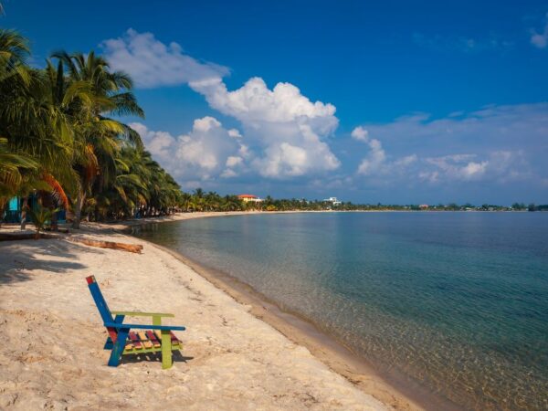 Descubre los secretos del sur de Belize en un viaje que combina gastronomía, descanso y playas de ensueño
