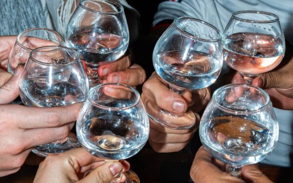 Tres recetas de cócteles para celebrar el Día Nacional del Mezcal